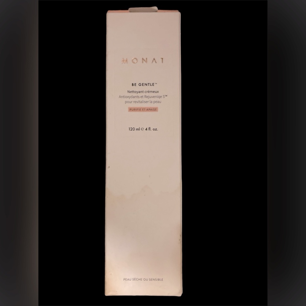 Monat Be Gentle Cleanser